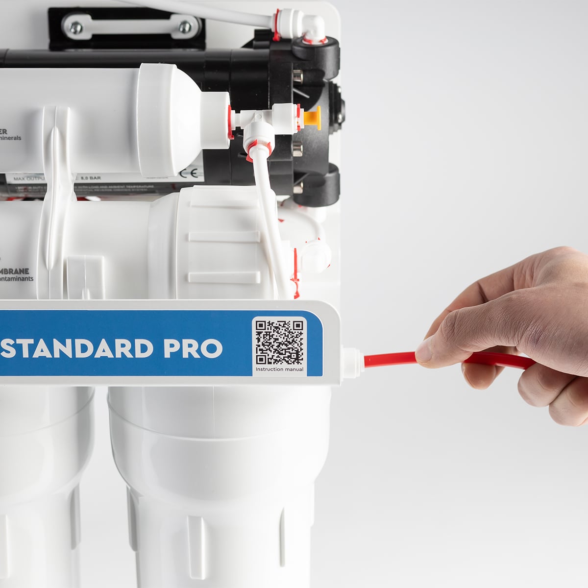 Standard PRO avec pompe et minéralisation MO550MPECOSTD — Branchement du tube rouge