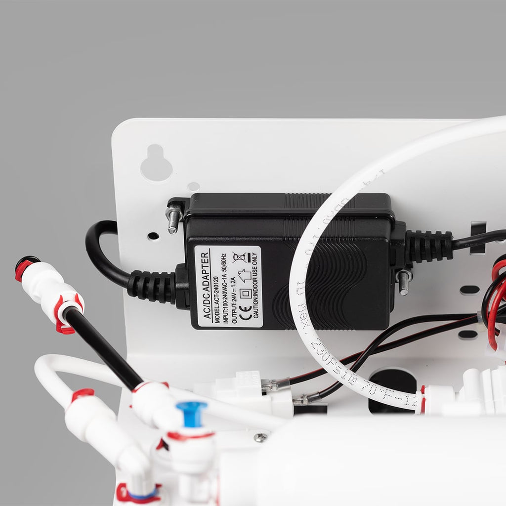 Standard PRO avec pompe et minéralisation MO550MPECOSTD — Bloc d’alimentation